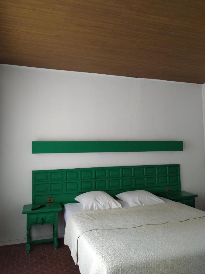 Fleuri 3*